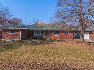 106 E 7th St, Gridley, IL 61744