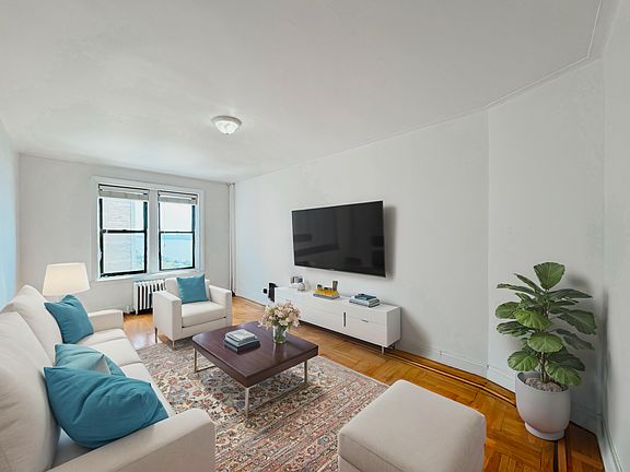 2nd image of 134 Haven Ave APT 3F