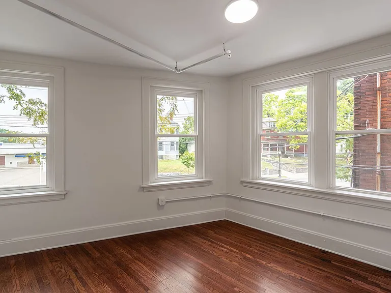 3604 Montgomery Rd — Photo 8
