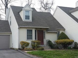 37 Orchard Brook Dr, Wethersfield, CT 06109