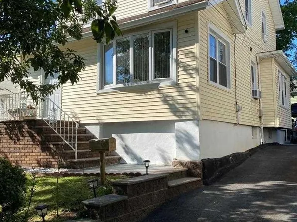 39 Maplewood Ave, Bogota, NJ 07603