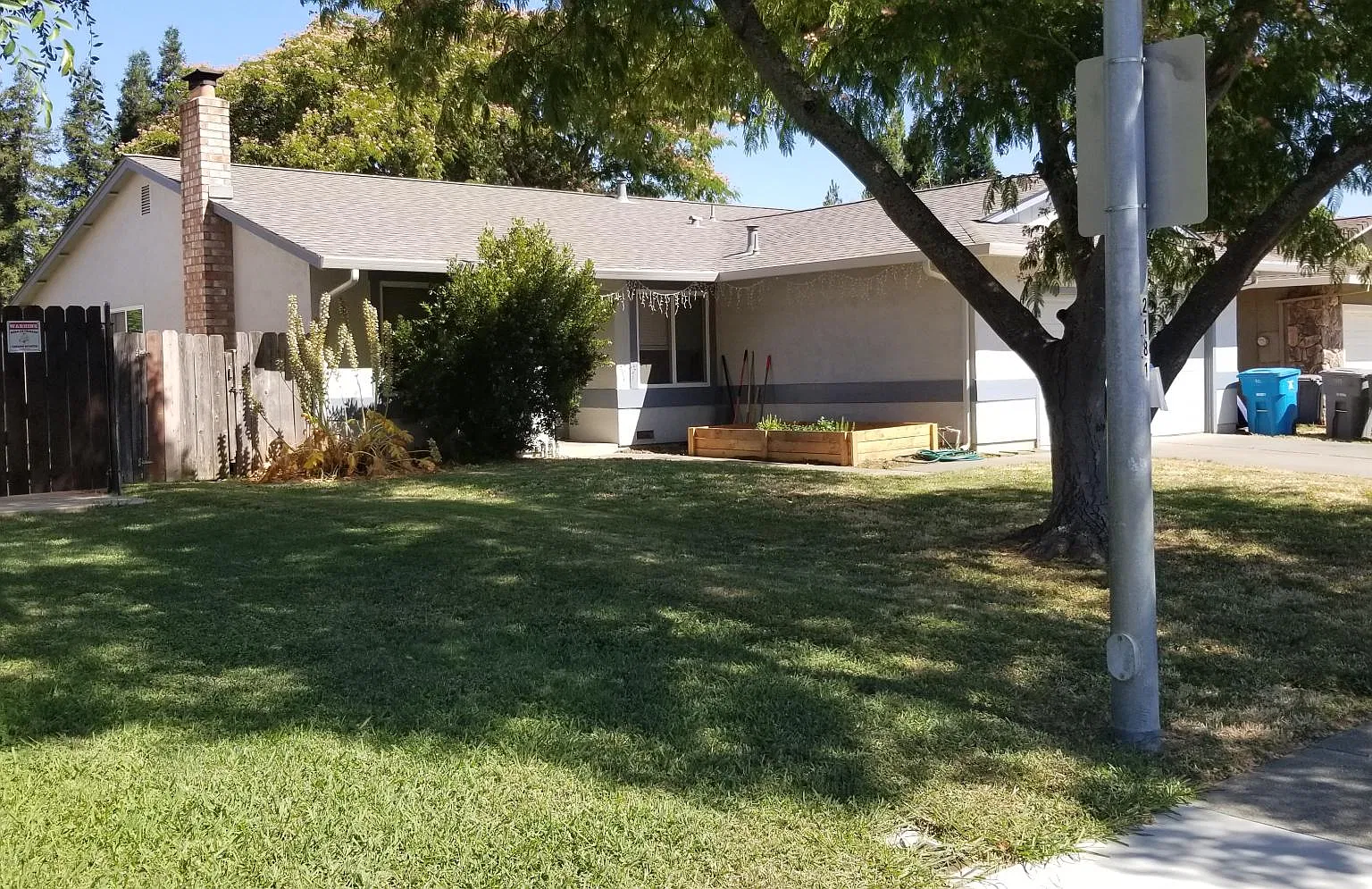 910 La Cruz Ln — Photo 3