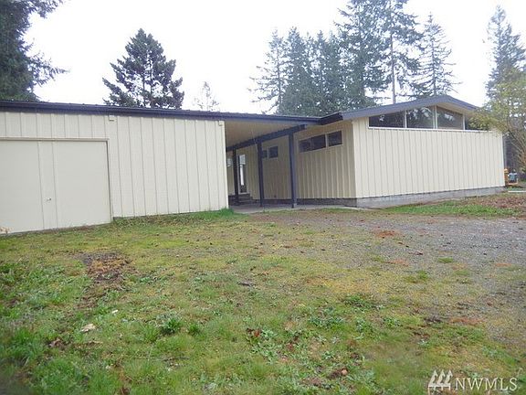 3rd image of 623 625 108th Av Ct E