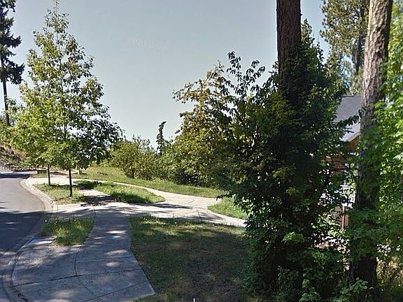 5th image of 895 Pine Forest Dr