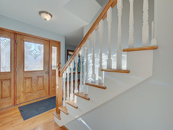 2nd image of 1228 Forest Ave