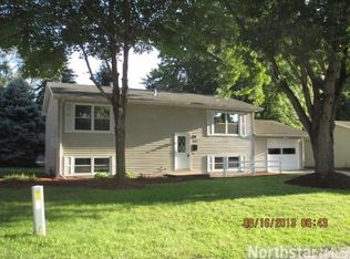 1744 Riggs Rd, Saint Peter, MN 56082