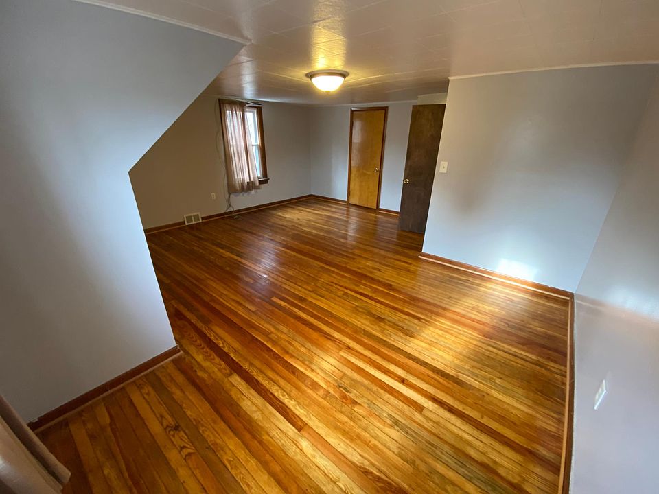2nd image of 199 Ogden Station Rd APT A