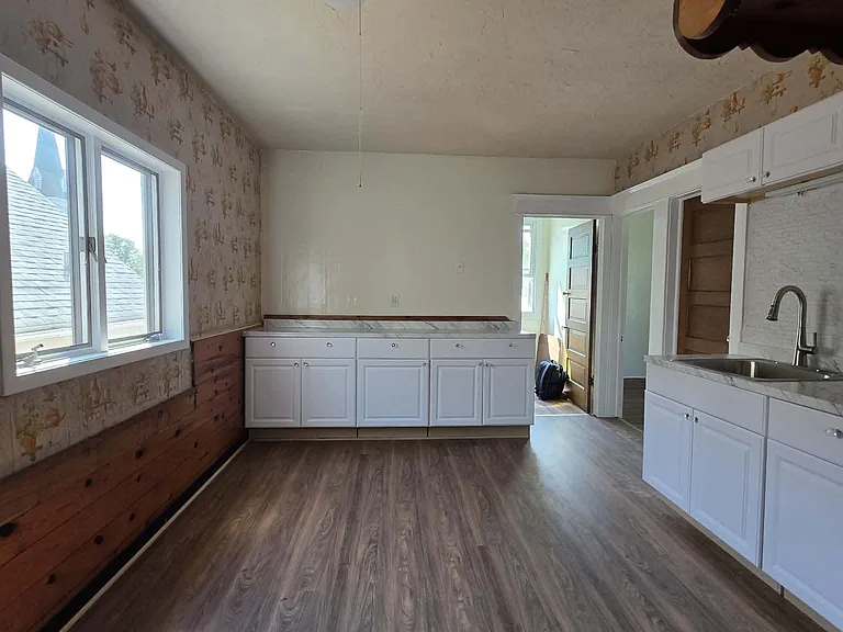 128 Davey St #2 — Photo 2