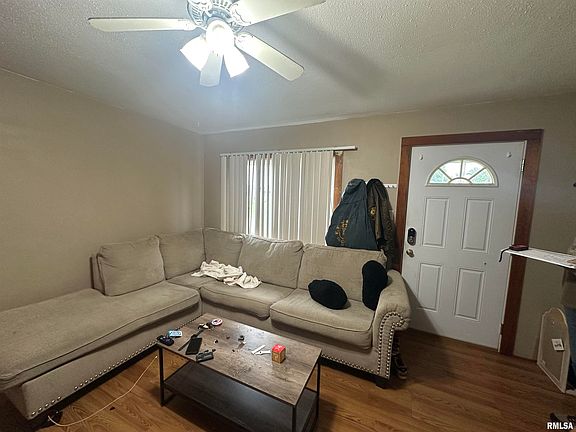 2nd image of 1914 Illinois Ave