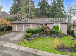 1073 SW 326th Street, Federal Way, WA 98023