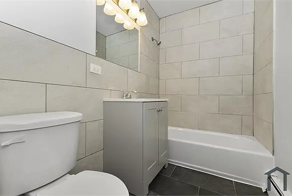 4424 S Michigan Ave #204 — Photo 12