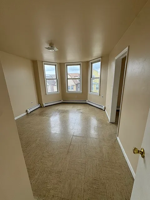 307 Chestnut St #3