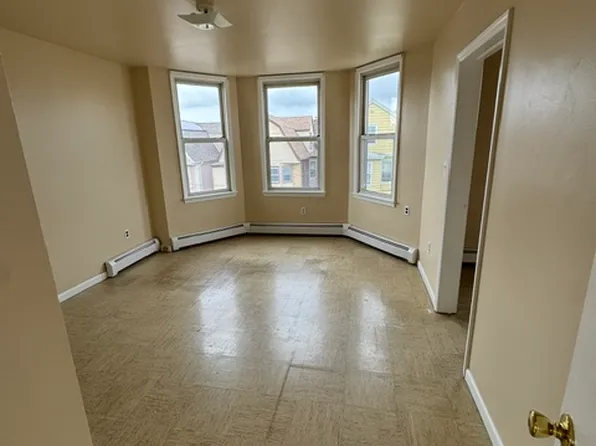 307 Chestnut St Floor 3, Kearny, NJ 07032