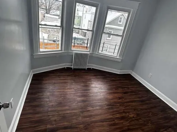 33 William St, Yonkers, NY 10701