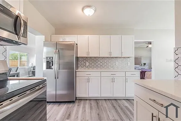 4 bed, $3,900 — Photo 4