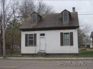 418 E Main St, Mascoutah, IL