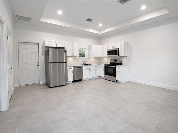 5th image of 4202 E 30th St