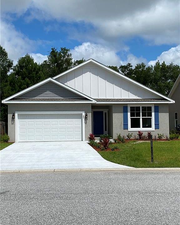 1st image of 32 Greyfield Dr