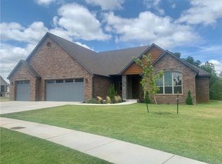 9705 Sundance Ridge Rd, Yukon, OK 73099