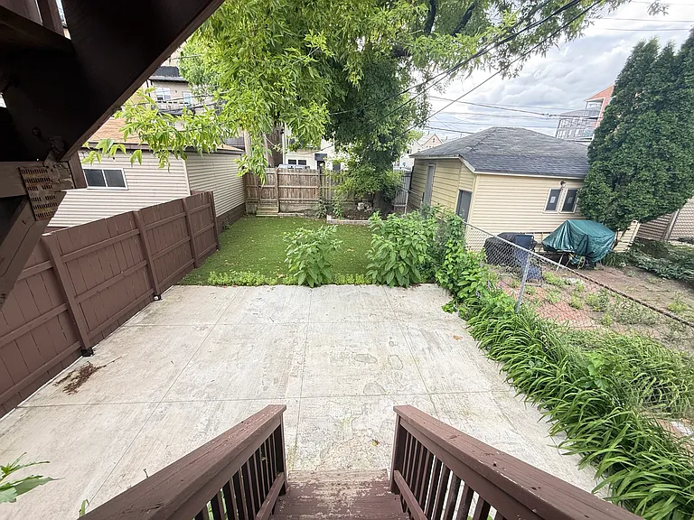 1632 N Claremont Ave #1 — Photo 16