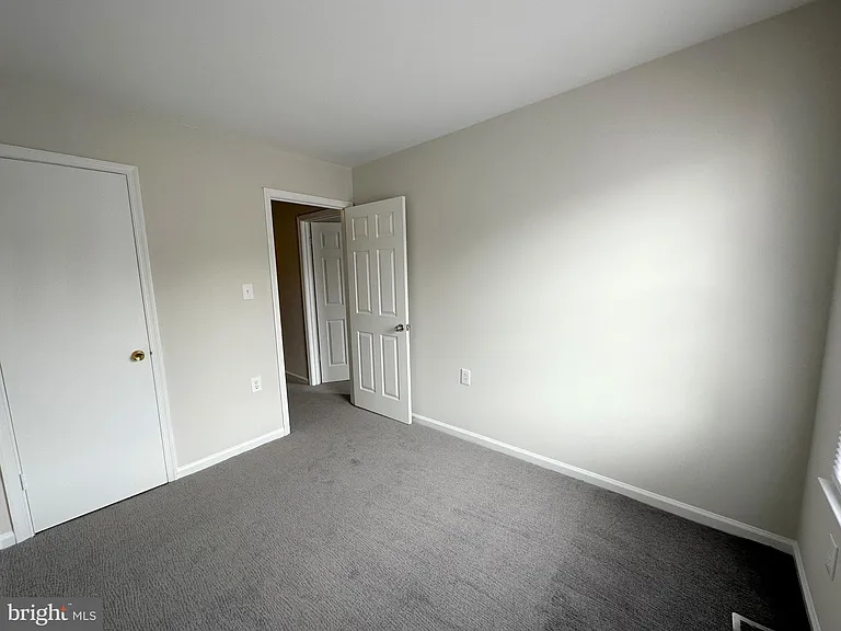 7822 Brookview Ct — Photo 20
