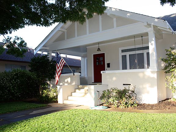 2nd image of 611 N Claremont St