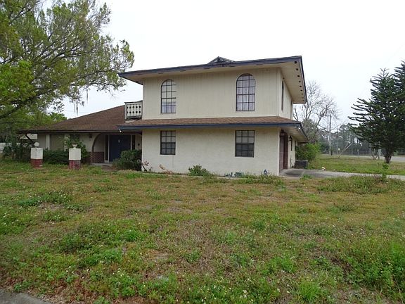 2nd image of 1775 Gayle Ave