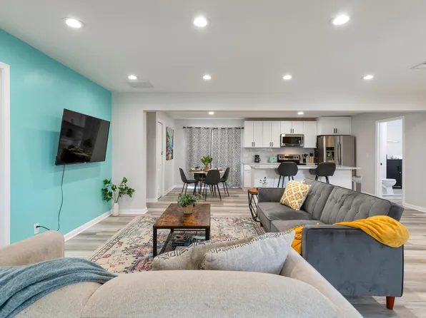 3032 Brook Dr, Decatur, GA 30033