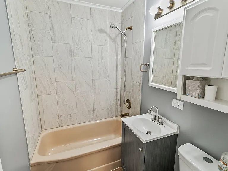 17561 Hillside Ave — Photo 15