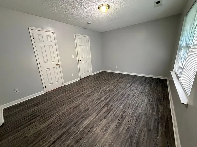 3332 Pinewood Ave — Photo 15