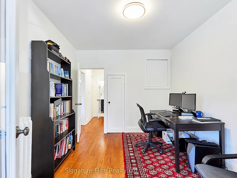 124 Geoffrey St #UPPER — Photo 20