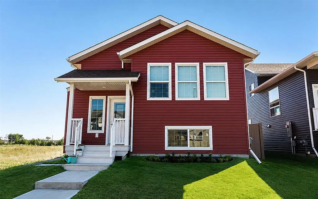 3 bed, 2.0 bath, 1080 sqft, $1,700 — Photo 1