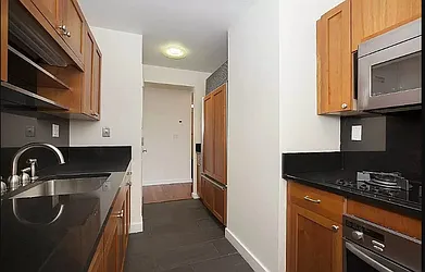 Rented by AVENUE 8 INC