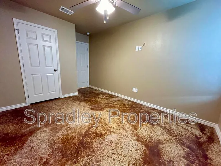 1008B Llano Ct — Photo 9