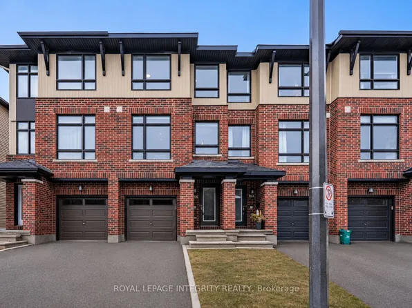 106 Wild Senna Way, Ottawa, ON K2J 5Z7