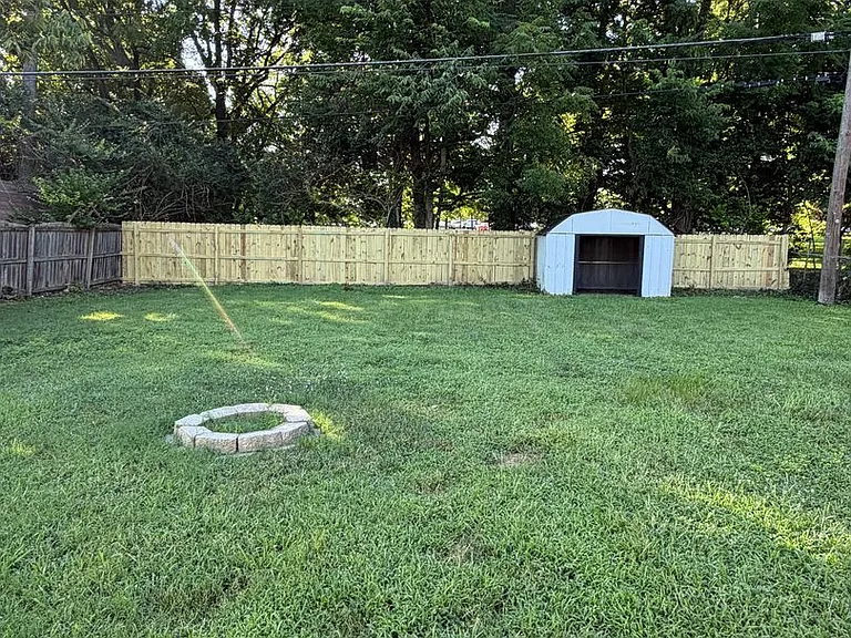2120 Sage Rd — Photo 18