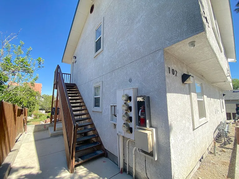 1112 Buena Vista Ave — Photo 22