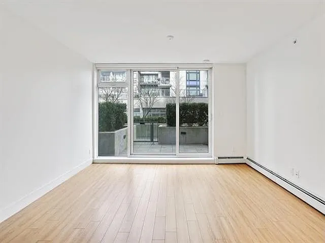 159 W 2nd Ave #220 — Photo 2
