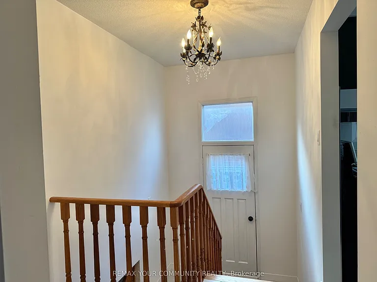 165 Aberdeen Ave — Photo 12