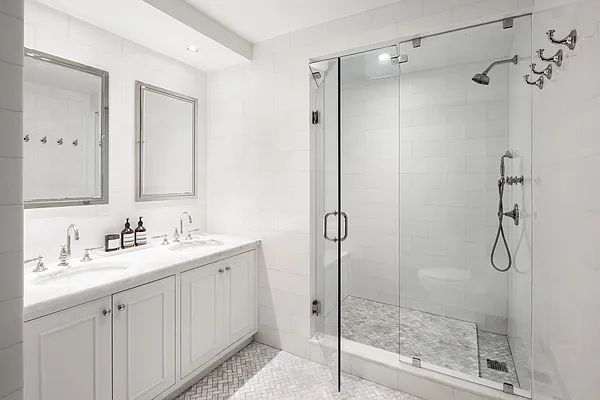 Sold by Compass | media 6