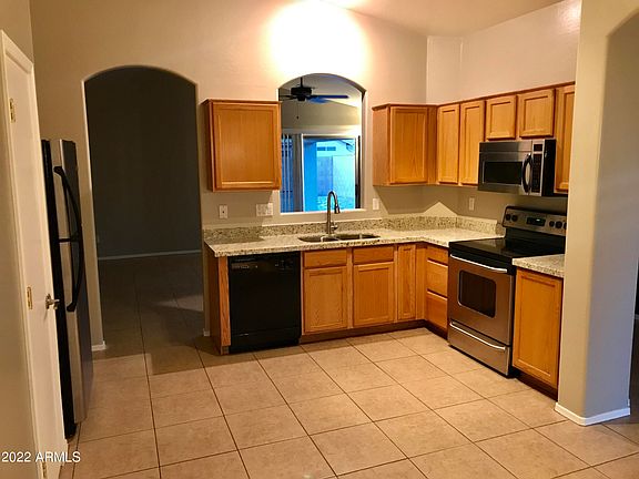 3rd image of 12654 W Columbus Ave