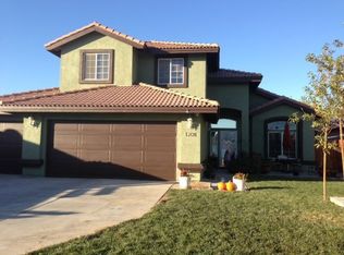 1208 Rebecca Ave, Ridgecrest, CA 93555