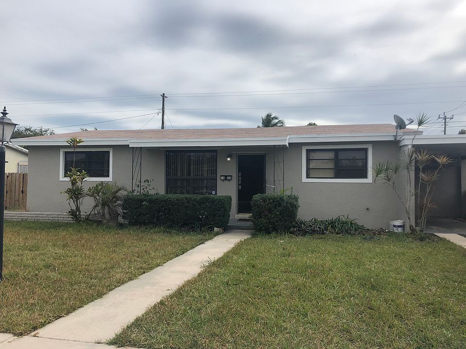 1st image of 9420 Martinique Dr