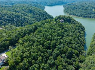 3 & 4 Harbor Green Pl, Sparta, TN 38583