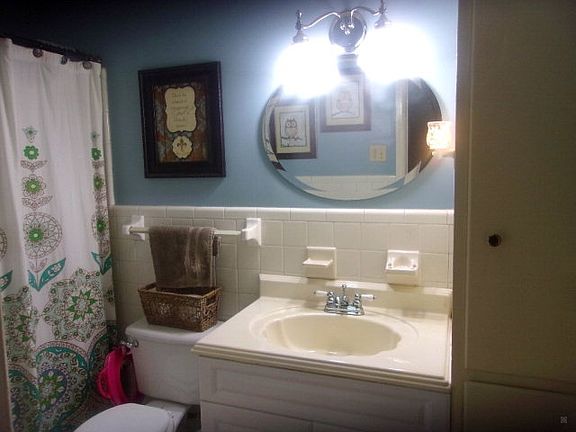 4th image of 1769 Holly Ln