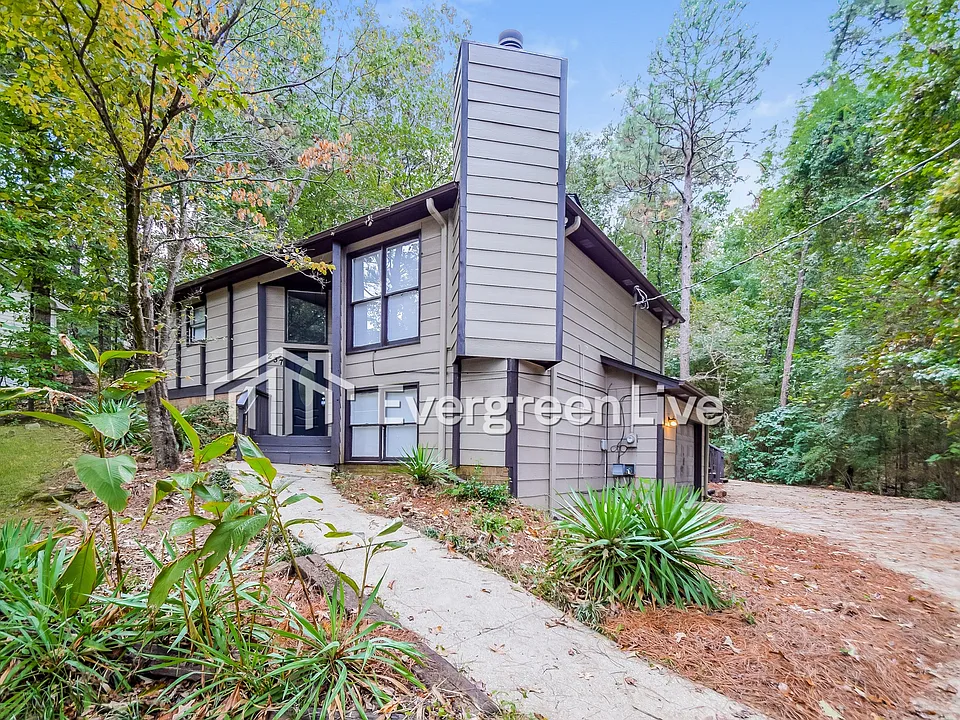 237 Russet Woods Dr