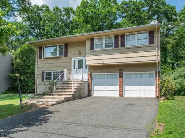 29 Downstream Dr, Mount Olive Twp., NJ 07836