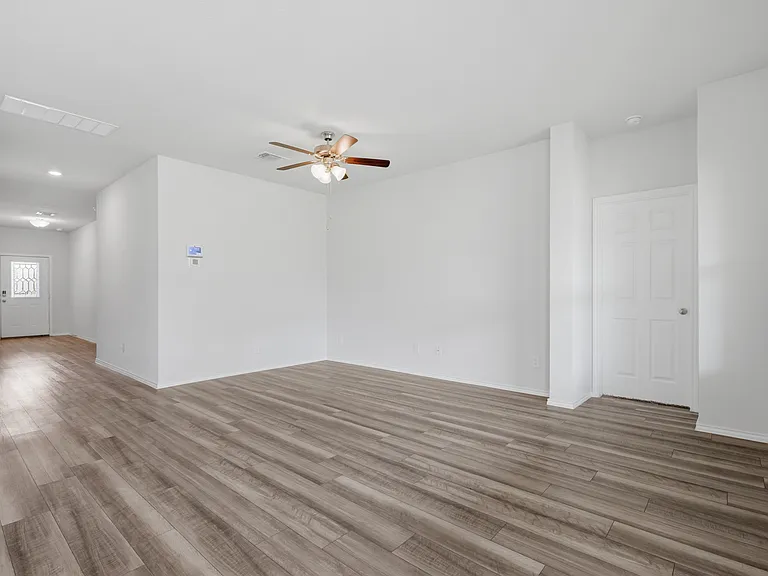 1310 Prospector Trl — Photo 12