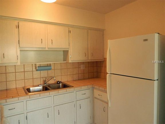 2nd image of 335 N Causeway APT E5