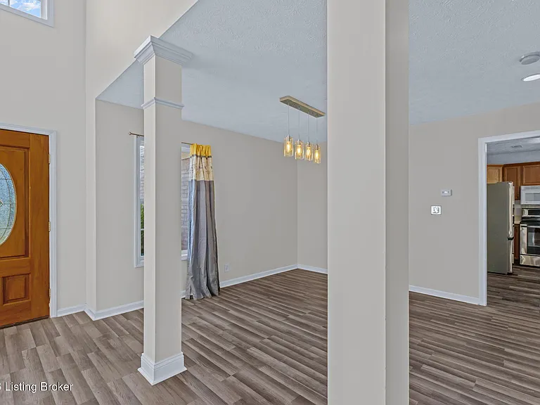 5001 Middlesex Dr — Photo 13